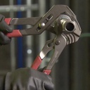 Pliers_Gripping_Pipe.jpg