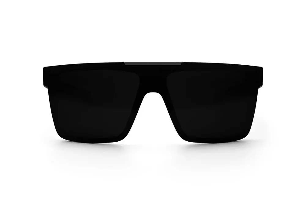 Quatro_Perf-Black_Matte-Black_Ultra-Front.webp