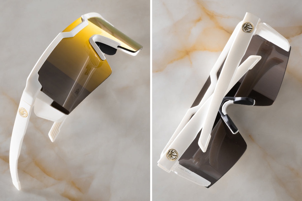 gloss_white_gold_03.jpg