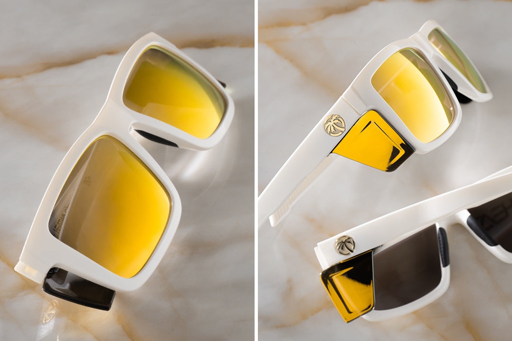 pxlv_gloss_white_gold_02.jpg