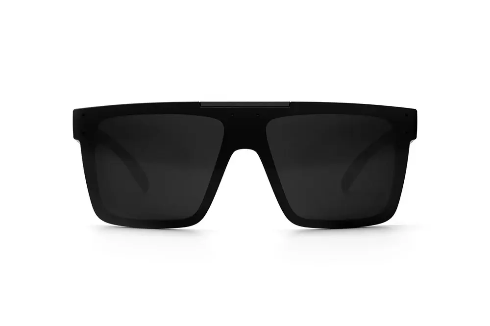 Black-Black-Front_acdbe7c2-0bac-4e81-9166-885545e4a88b.webp