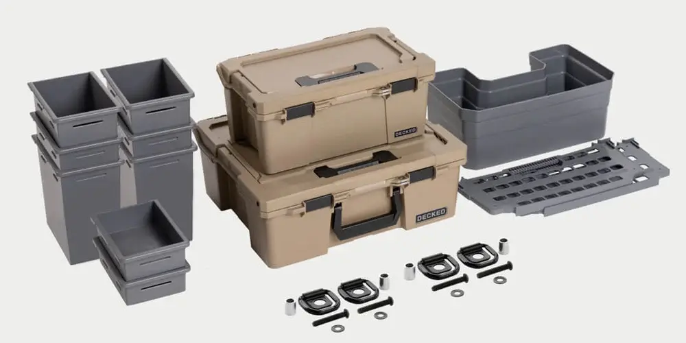8-foot-ds-premium-accessory-pack-1_4.8.25.webp