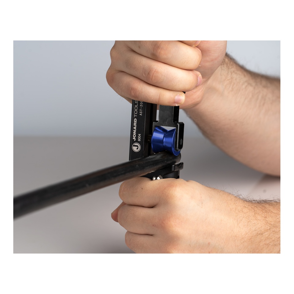 Jonard Tools AST-200 CableSaber Armored Mid-Span Cable Slit & Ring Tool (4 - 28.6 mm) – product view 12