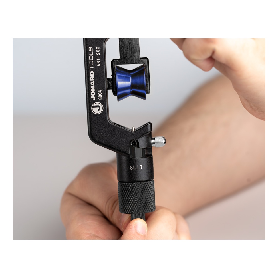 Jonard Tools AST-200 CableSaber Armored Mid-Span Cable Slit & Ring Tool (4 - 28.6 mm) – product view 5