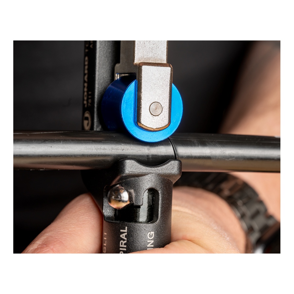 Jonard Tools AST-210 CableSaber+ Armored Mid-Span Cable Slit & Ring Tool (4 - 30 mm) – product view 20