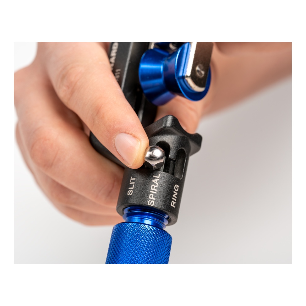 Jonard Tools AST-210 CableSaber+ Armored Mid-Span Cable Slit & Ring Tool (4 - 30 mm) – product view 19