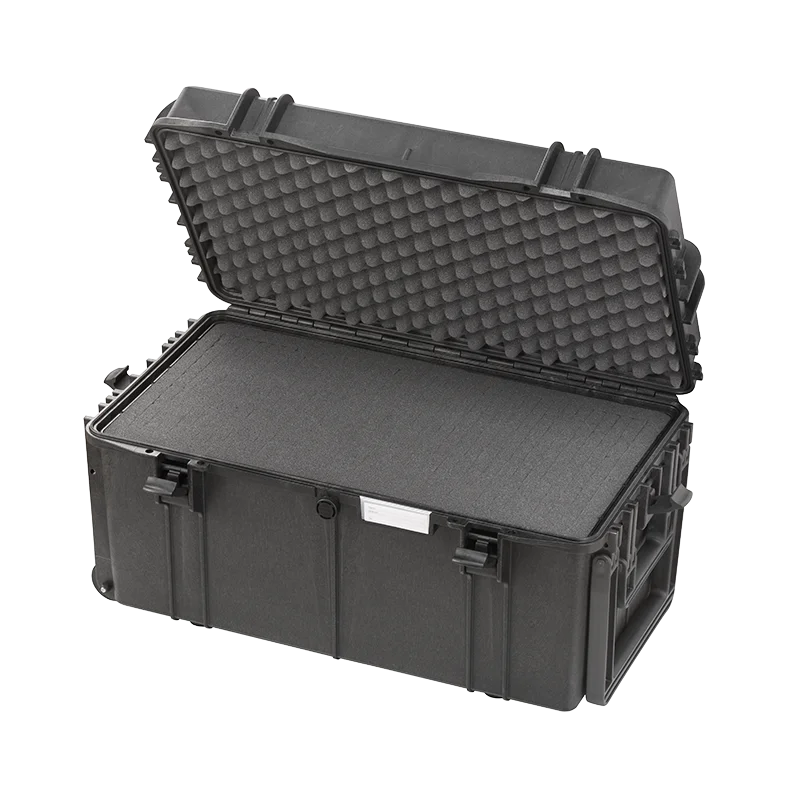Panaro MAX630 Waterproof polypropylene case with wheels and large fold down handle, 27.63 x 16 x 14.15 inch