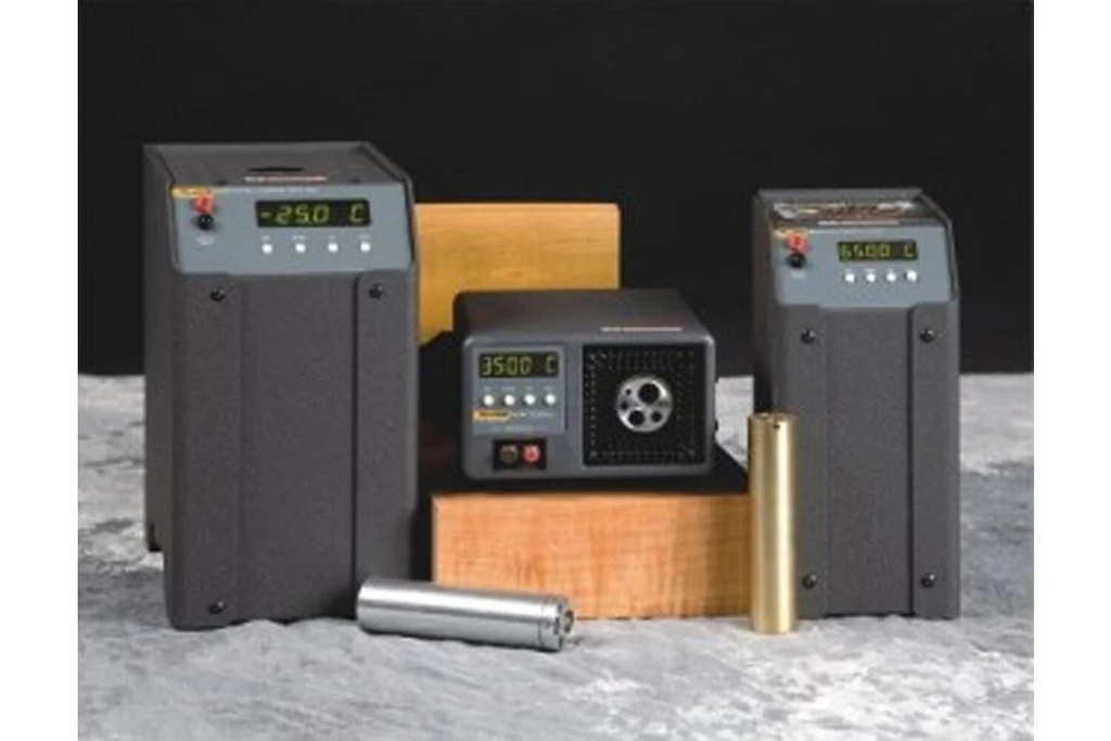 Fluke Calibration 9103-A Field Dry-Well, –25°C to 140°C, with Insert "A" (3103-2)