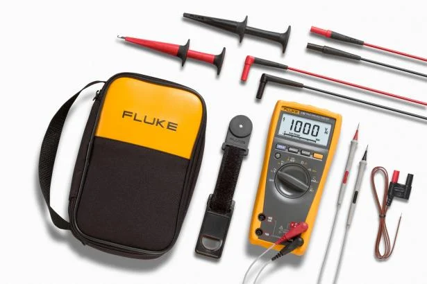 Fluke 179/EDA2 Electronics DMM and Deluxe Accessory Combo Kit