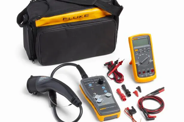 Fluke eMobility Tools Kit with FEV100 Test Adapter, 87V Multimeter and Test Leads (FLK-FEV100/TY1 KIT) EV CHARGING W/TYPE 1 PLUG, TL224