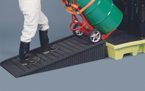 Poly Spill Pallet Ramp, Black